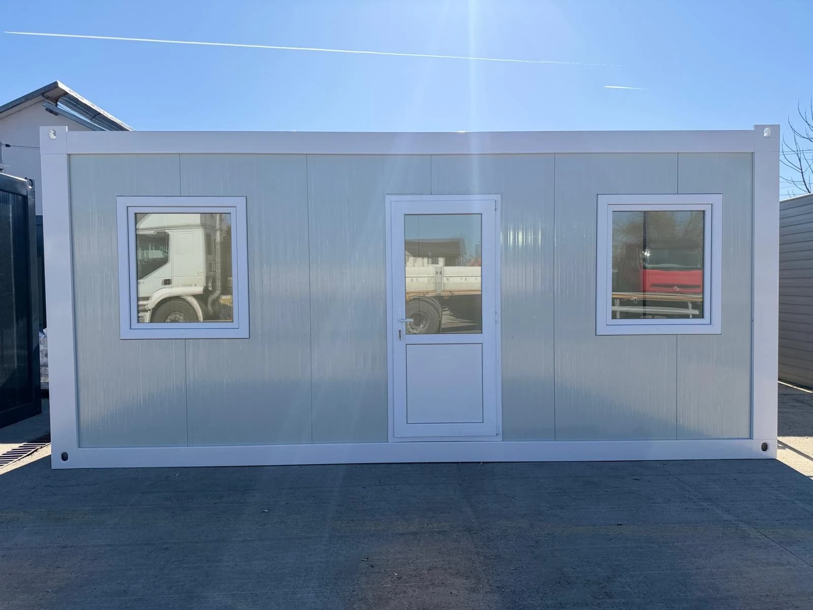 Lucrări din portofoliul New Line Container